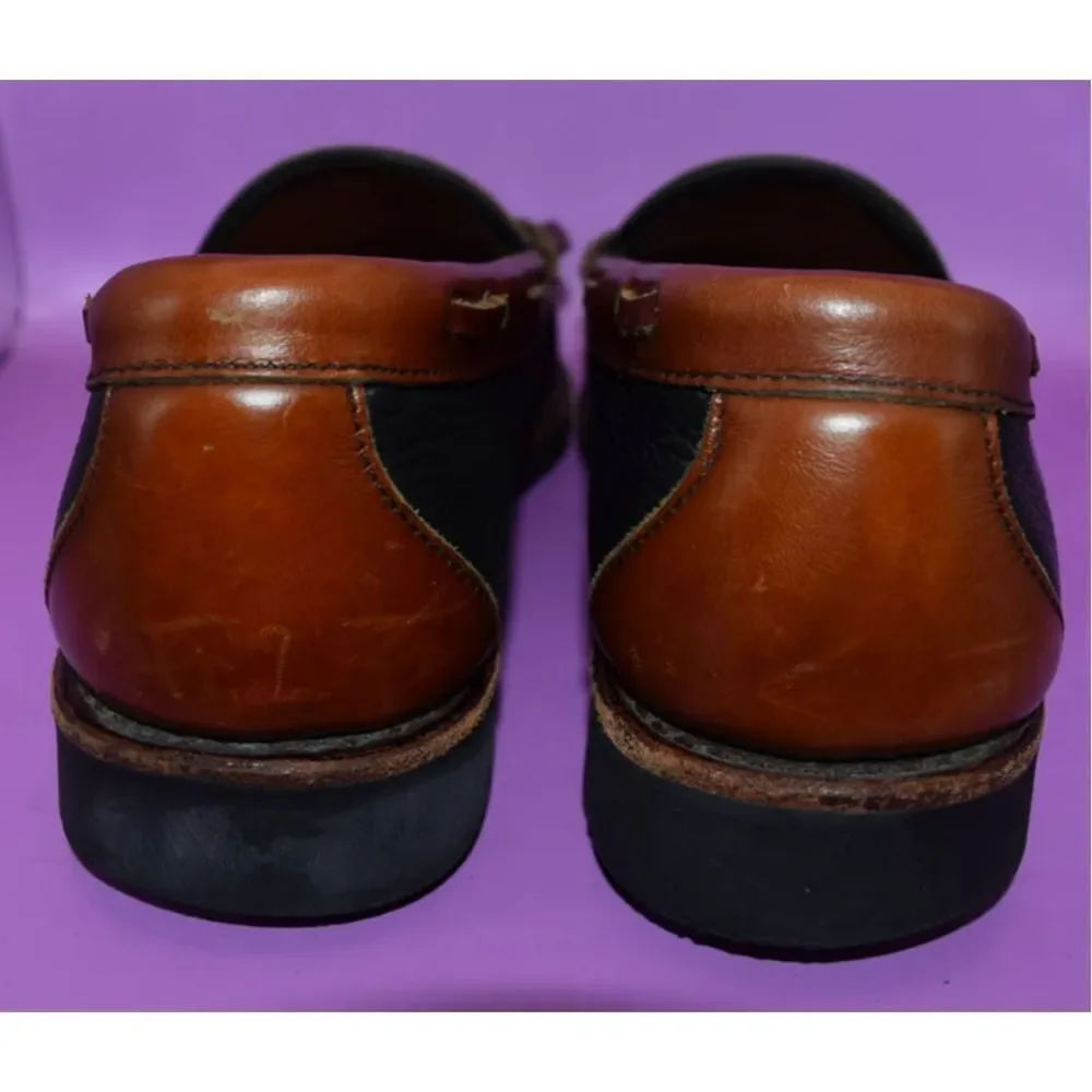 Allen Edmonds Nashua Two Toned Tasseled Leather Loafer - 10 D - Picture 3 of 5